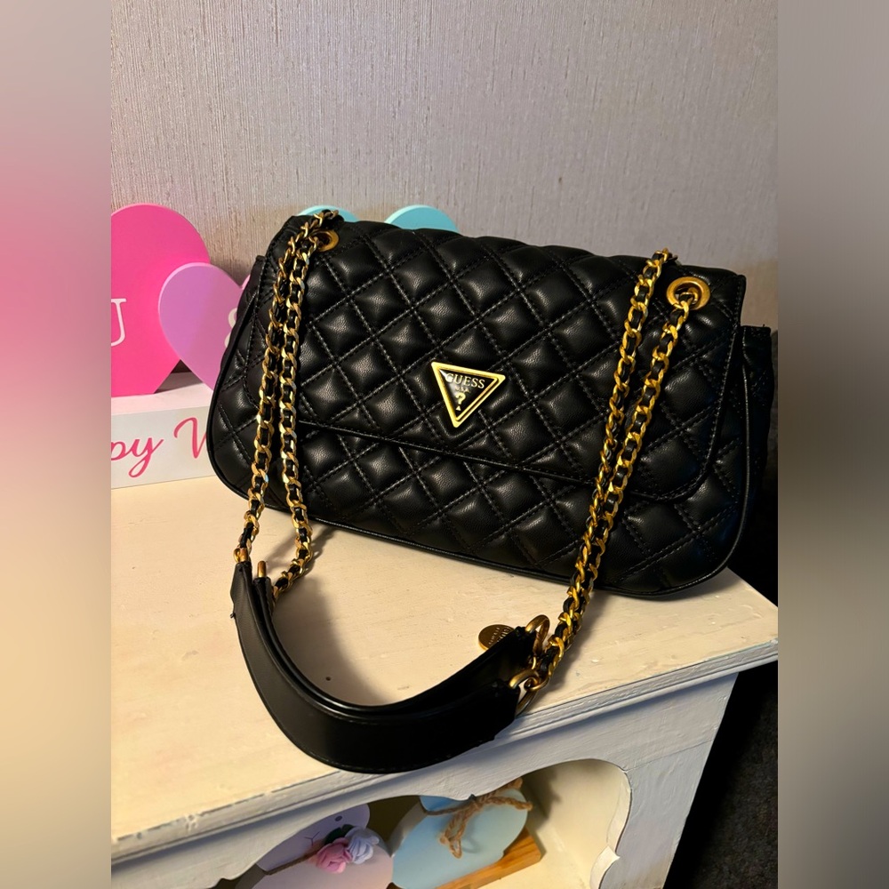 🖤Guess Shoulder bag
